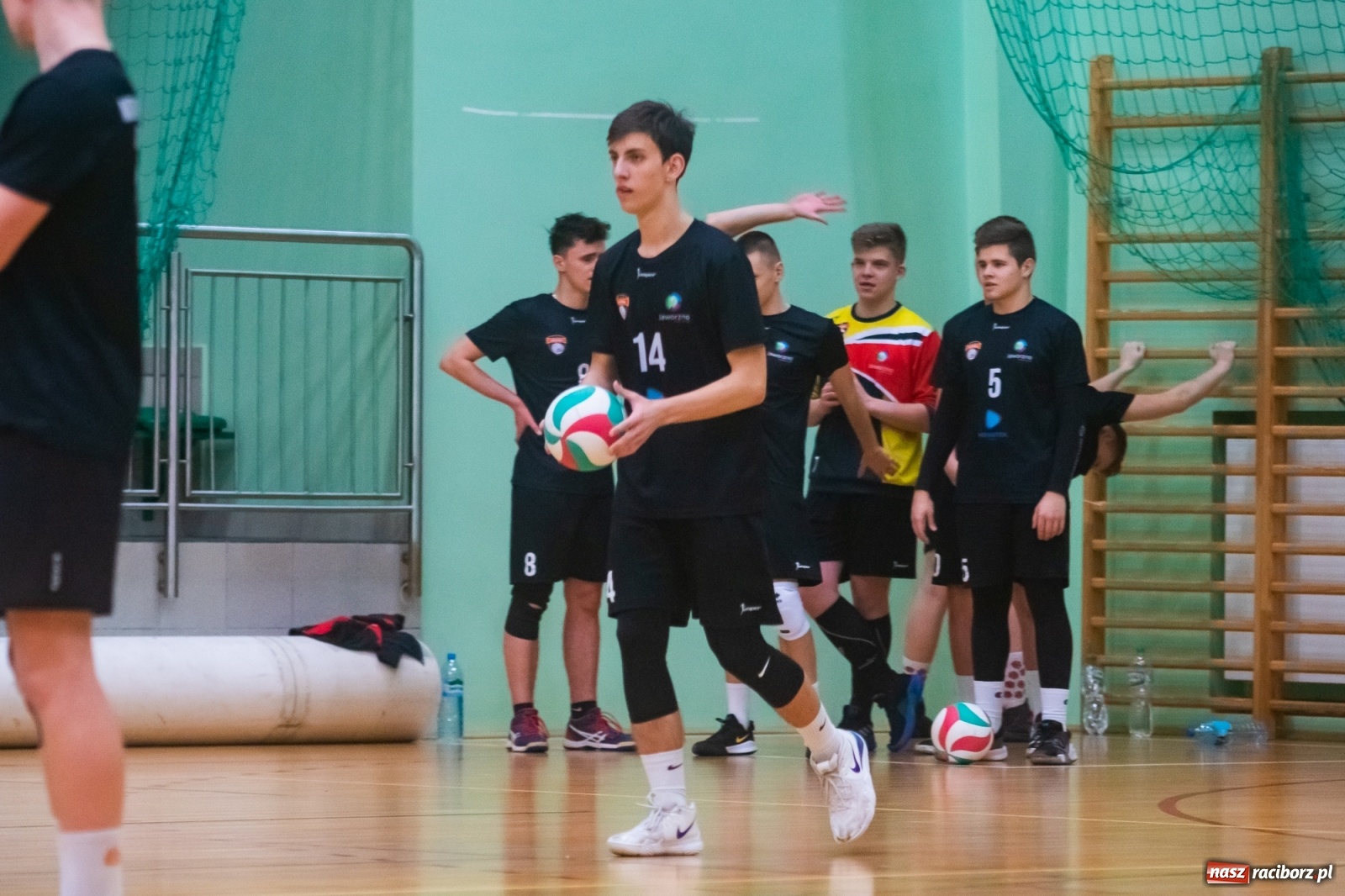 Zdjęcie w galerii na portalu naszraciborz.pl: Siatkówka. KS AZS Rafako żegna outsidera [FOTO i WIDEO] wiadomości z regionu