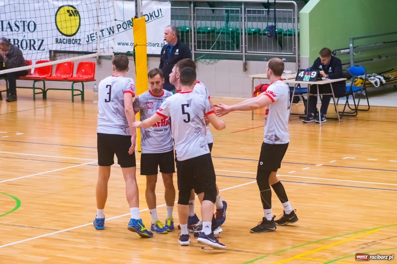Zdjęcie w galerii na portalu naszraciborz.pl: Siatkówka. KS AZS Rafako żegna outsidera [FOTO i WIDEO] wiadomości z regionu