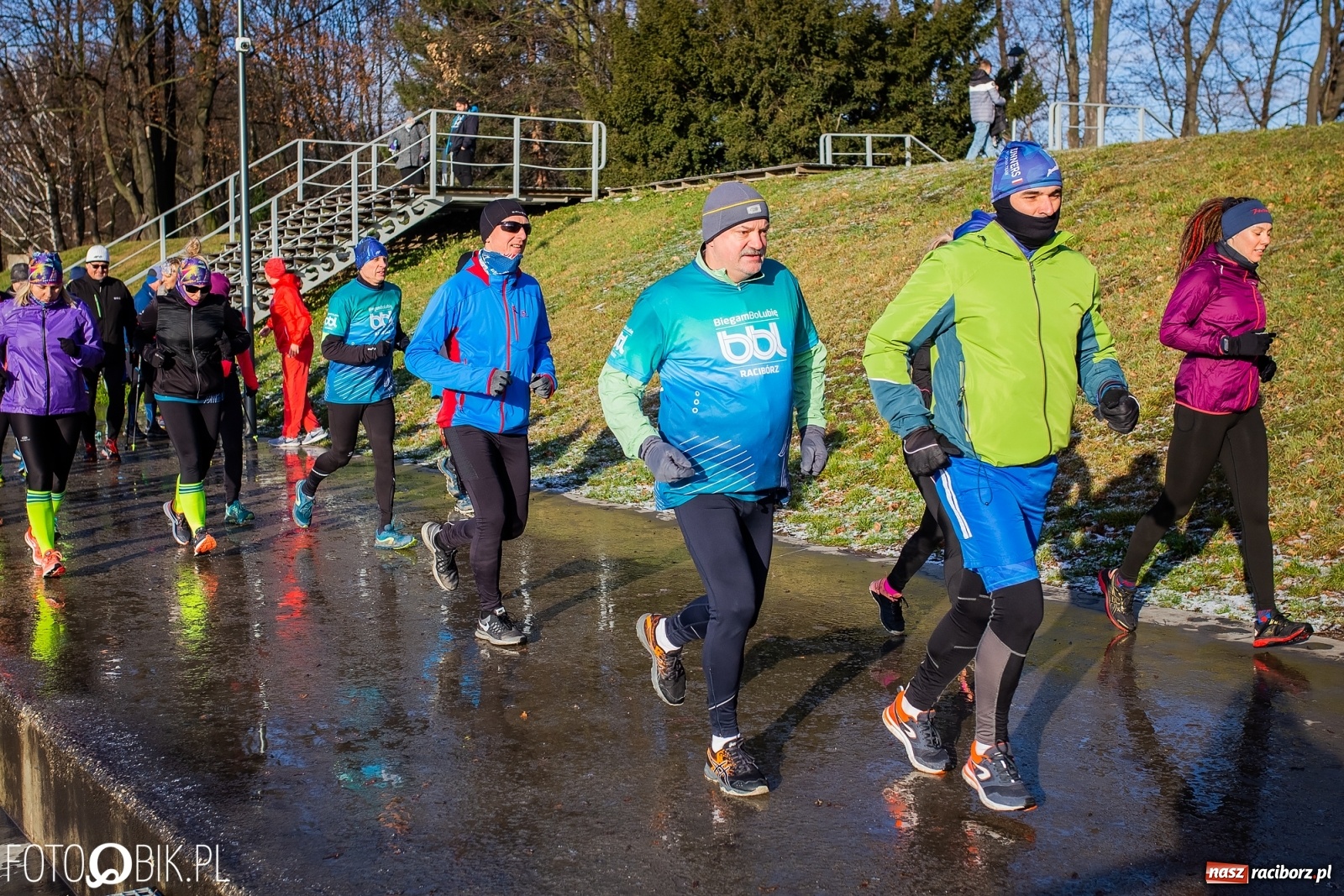 Zdjęcie w galerii na portalu naszraciborz.pl: Racibórz jest wielki biegami. 1 Integracyjny Bieg nad Odrą [FOTO i WIDEO] wiadomości z regionu