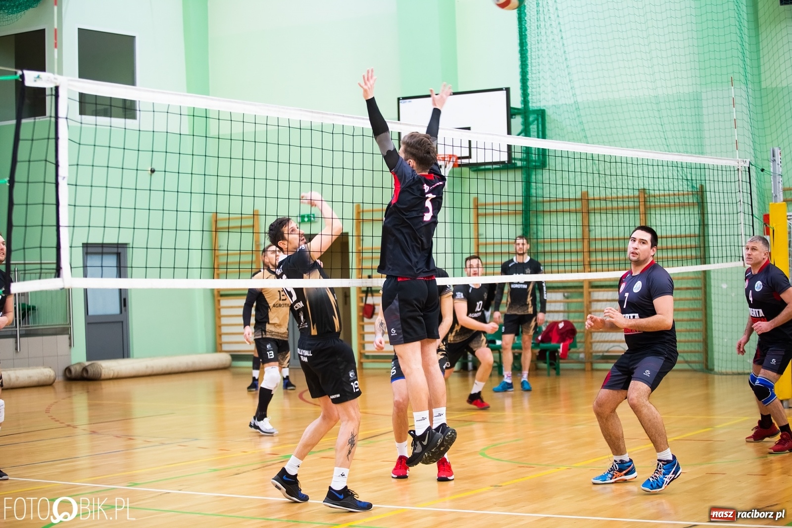 Zdjęcie w galerii na portalu naszraciborz.pl: Niedziela z siatkówką w Arenie Rafako [FOTO] wiadomości z regionu