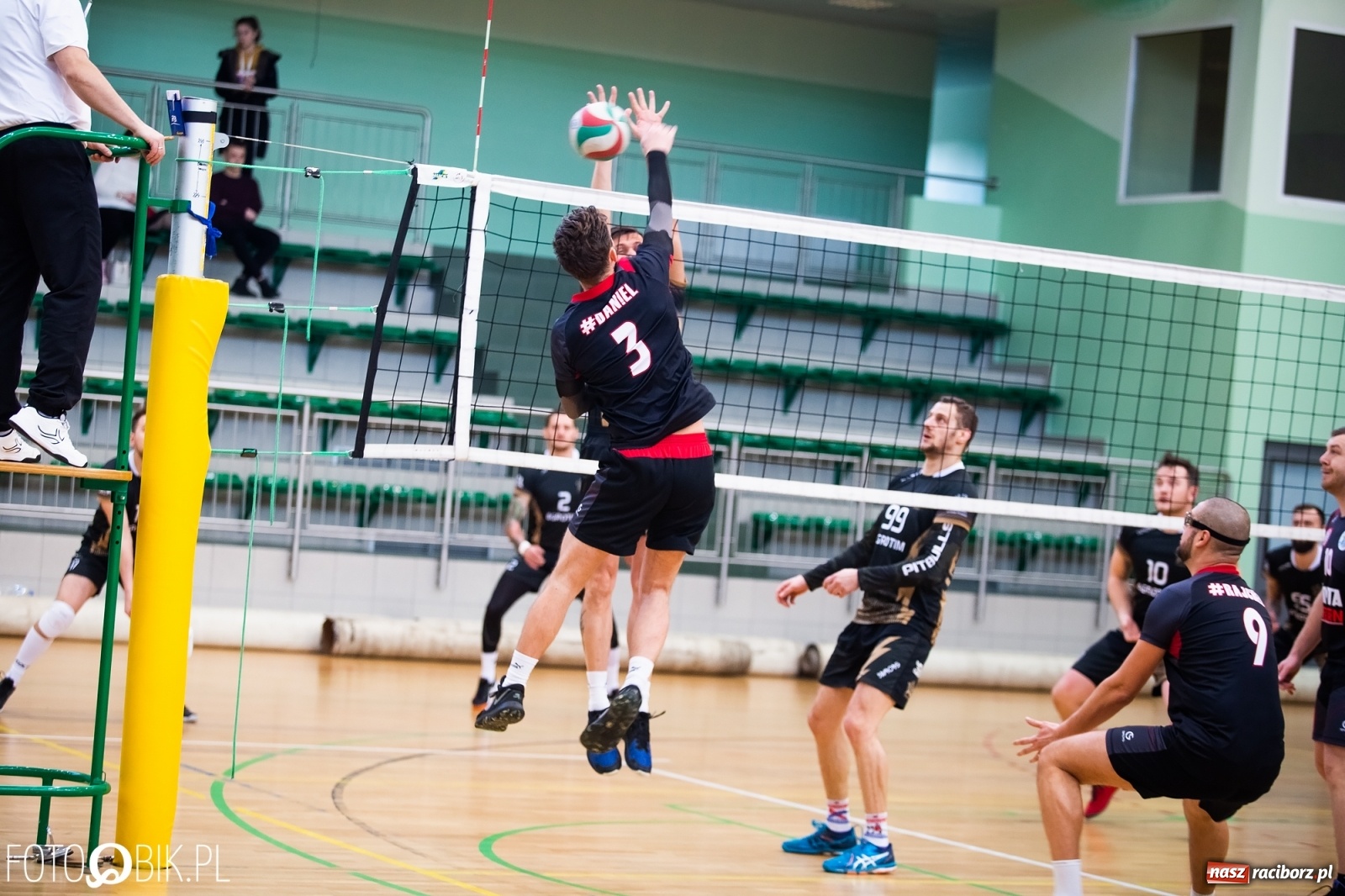 Zdjęcie w galerii na portalu naszraciborz.pl: Niedziela z siatkówką w Arenie Rafako [FOTO] wiadomości z regionu