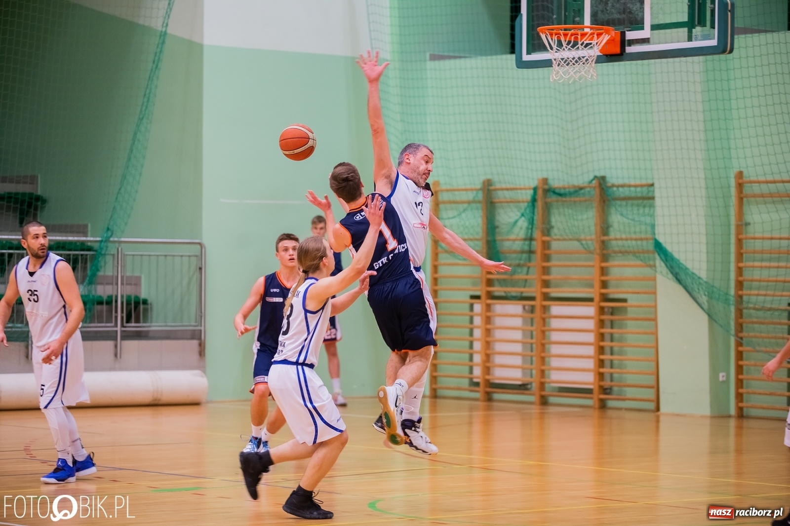 Zdjęcie w galerii na portalu naszraciborz.pl: GTK Gliwice znalazło sposób na raciborską Ofensywę [FOTO] wiadomości z regionu