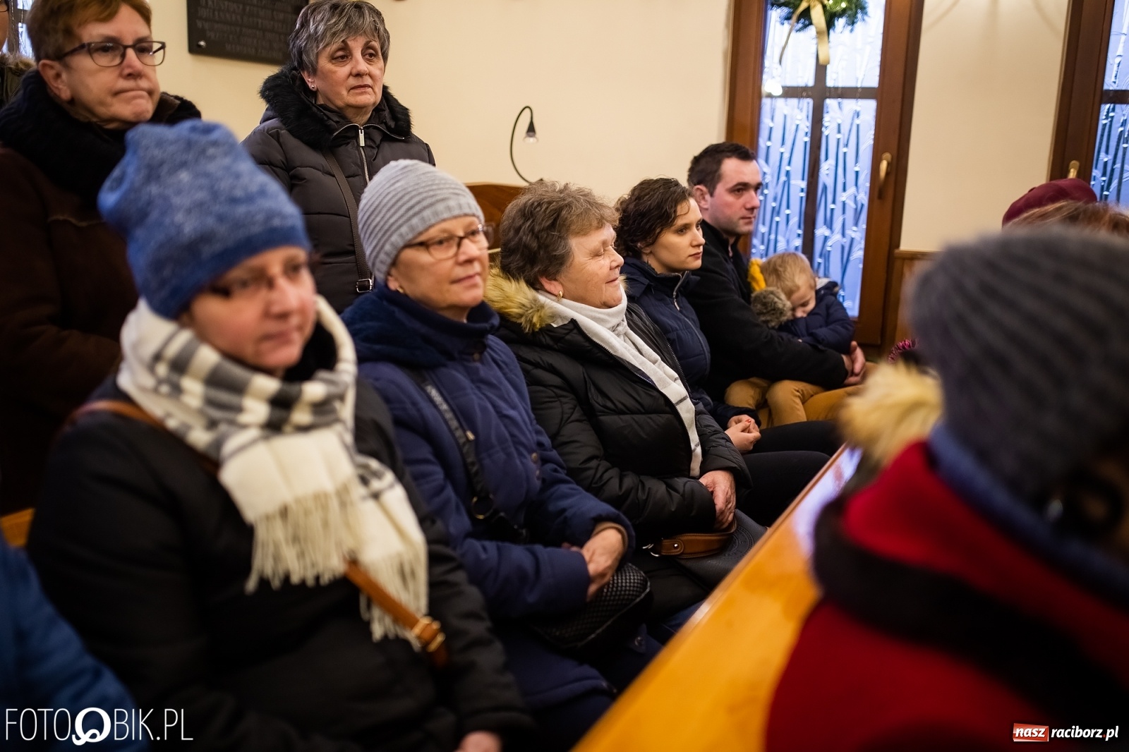 Zdjęcie w galerii na portalu naszraciborz.pl: Motocyklowe kolędowanie przy Żłobku wiadomości z regionu