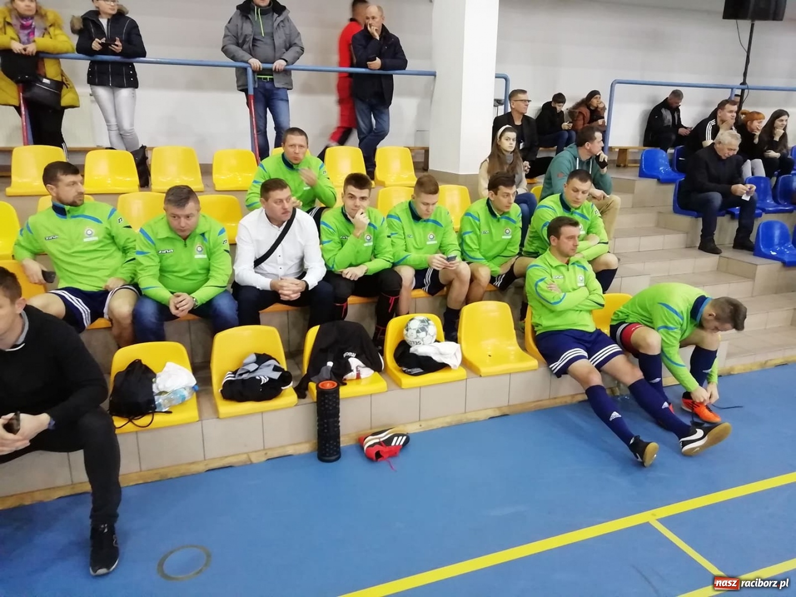 Zdjęcie w galerii na portalu naszraciborz.pl: Sędziowie z Raciborza ze złotem Mistrzostw Śląska wiadomości z regionu