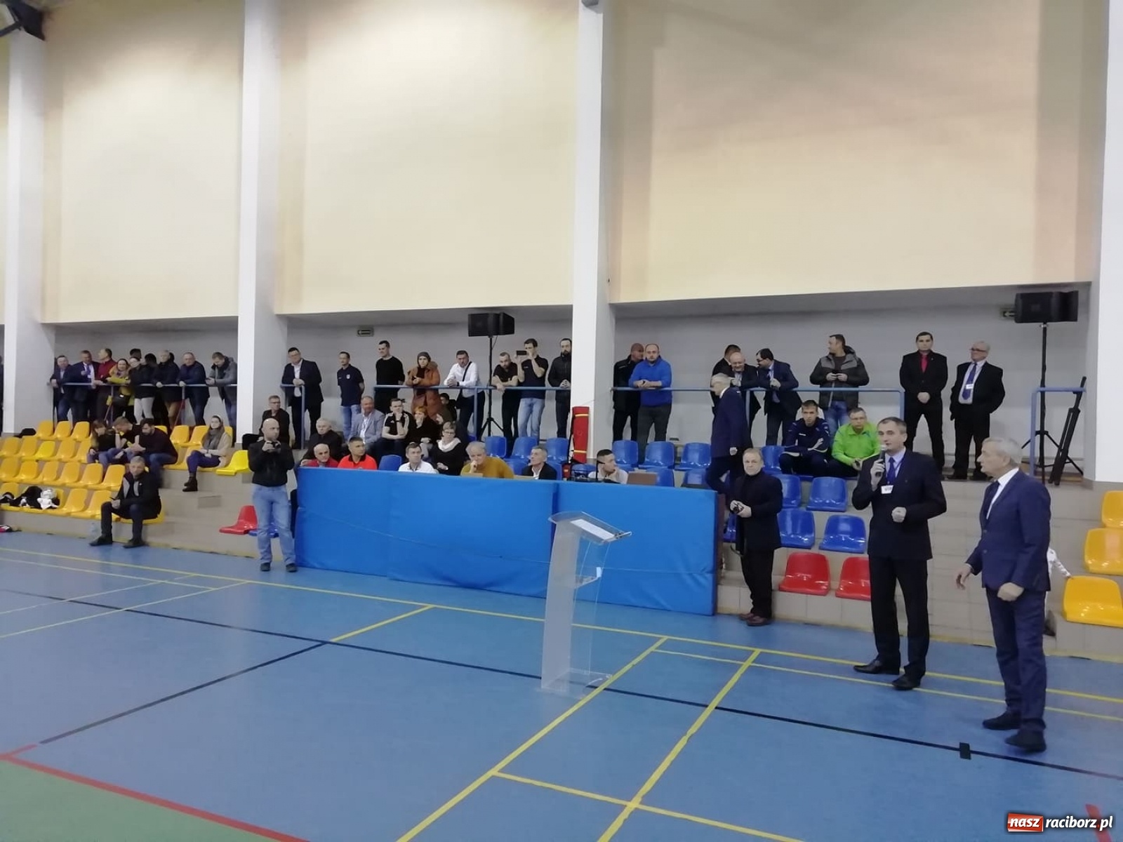 Zdjęcie w galerii na portalu naszraciborz.pl: Sędziowie z Raciborza ze złotem Mistrzostw Śląska wiadomości z regionu