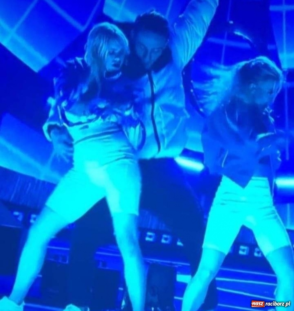 Zdjęcie w galerii na portalu naszraciborz.pl: Raciborzanka zatańczyła na scenie Sylwestrowej Mocy Przebojów Polsatu  wiadomości z regionu