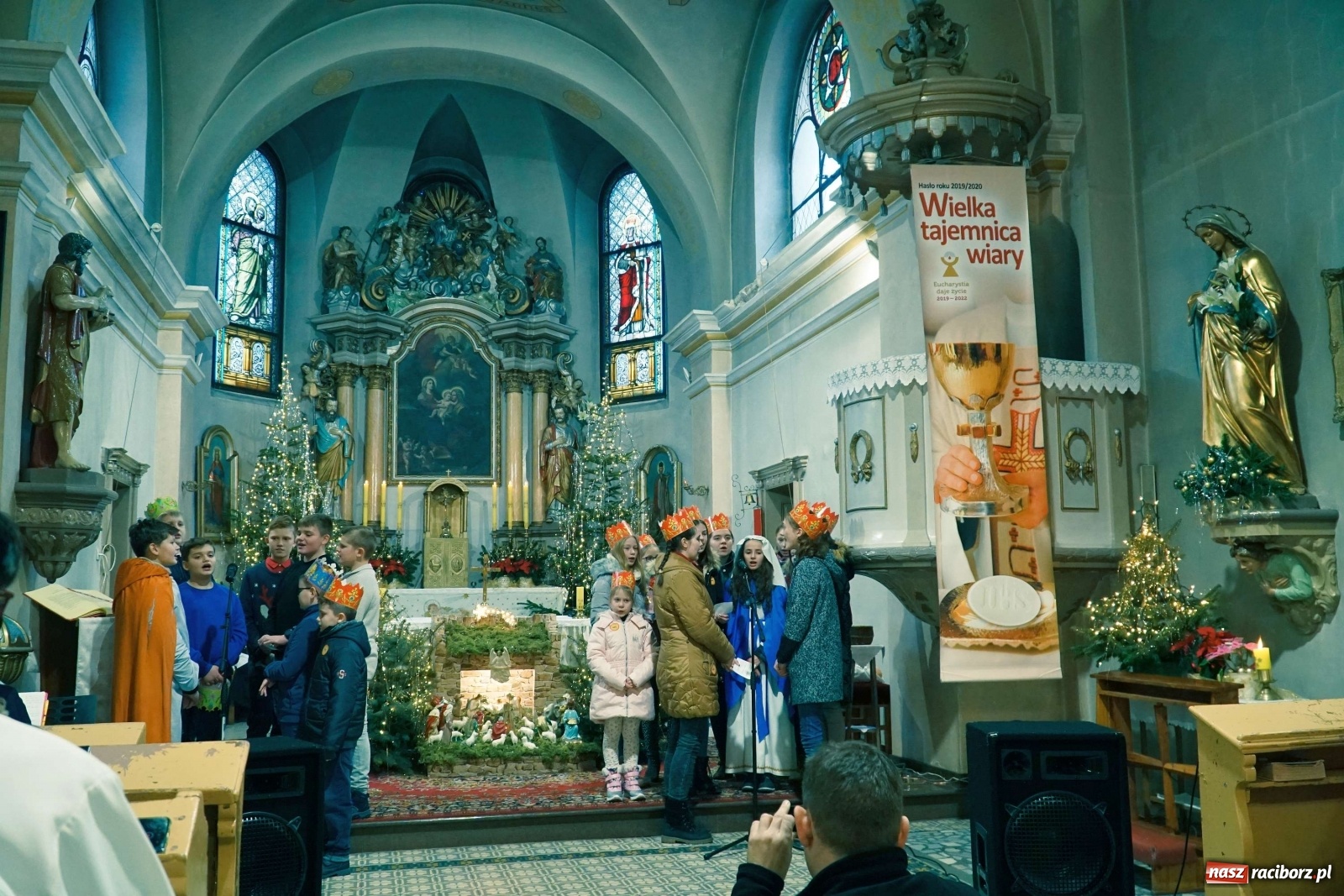 Zdjęcie w galerii na portalu naszraciborz.pl: Orszak Trzech Króli przeszedł przez Gamów [FOTO i WIDEO] wiadomości z regionu