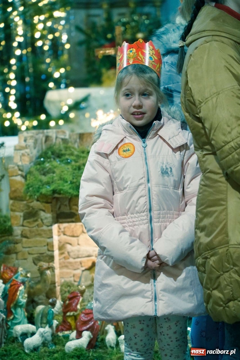 Zdjęcie w galerii na portalu naszraciborz.pl: Orszak Trzech Króli przeszedł przez Gamów [FOTO i WIDEO] wiadomości z regionu