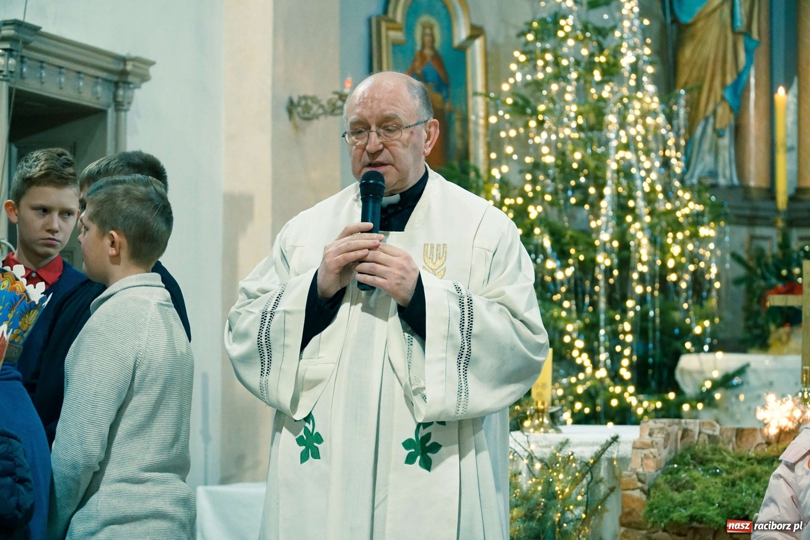 Zdjęcie w galerii na portalu naszraciborz.pl: Orszak Trzech Króli przeszedł przez Gamów [FOTO i WIDEO] wiadomości z regionu