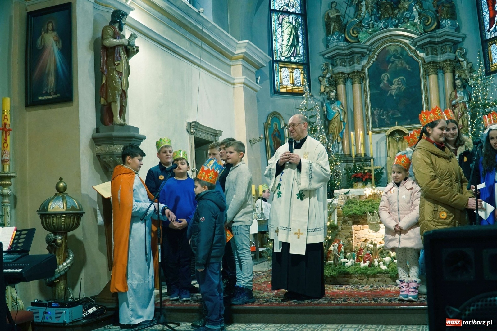 Zdjęcie w galerii na portalu naszraciborz.pl: Orszak Trzech Króli przeszedł przez Gamów [FOTO i WIDEO] wiadomości z regionu