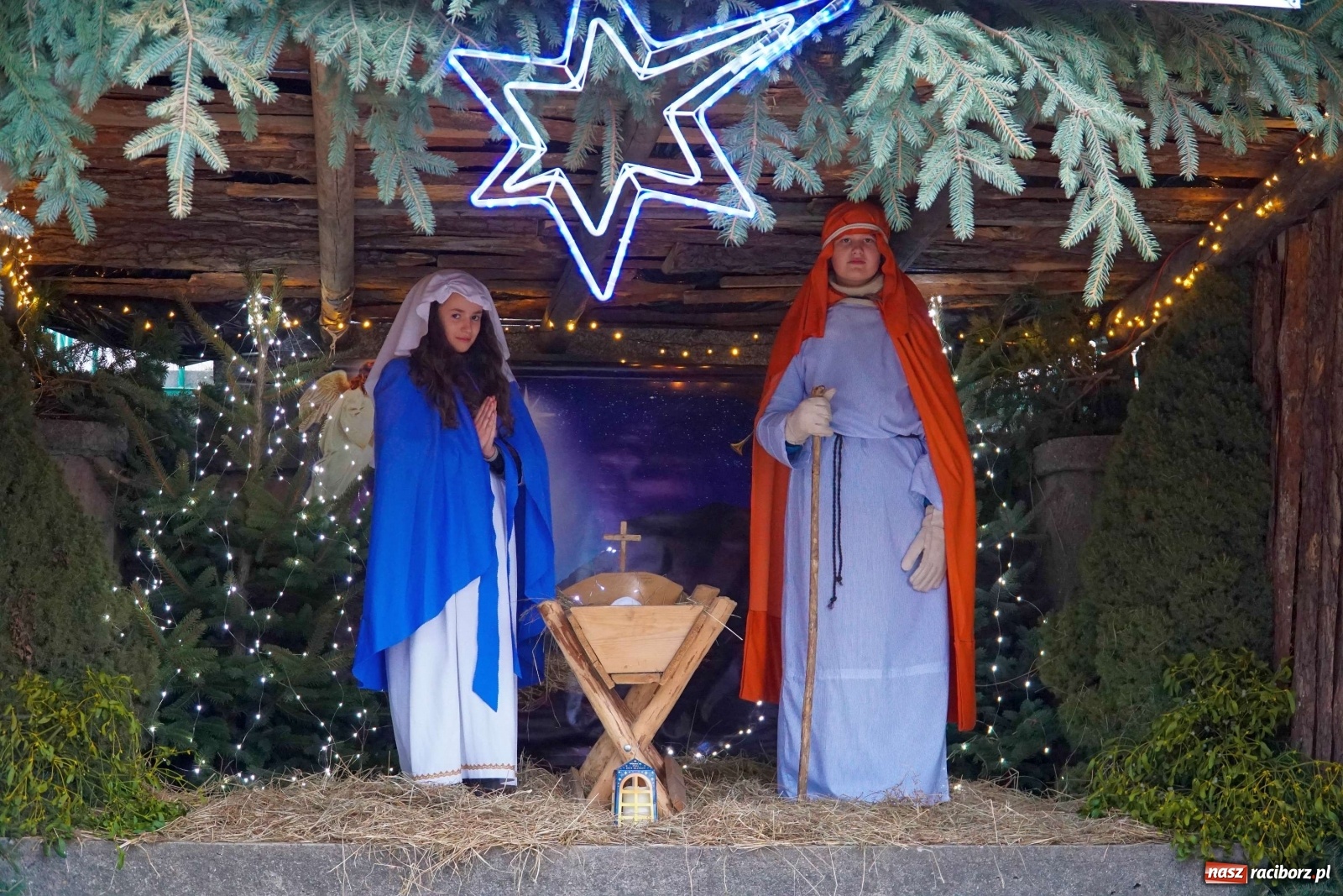 Zdjęcie w galerii na portalu naszraciborz.pl: Orszak Trzech Króli przeszedł przez Gamów [FOTO i WIDEO] wiadomości z regionu