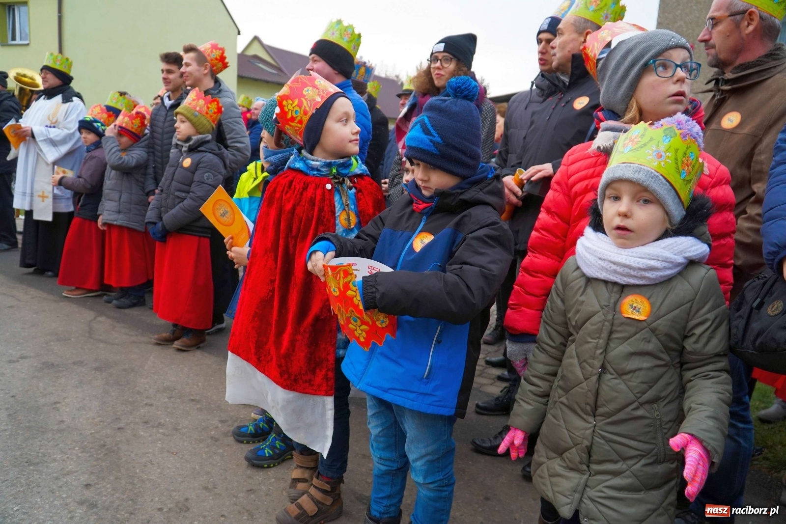 Zdjęcie w galerii na portalu naszraciborz.pl: Orszak Trzech Króli przeszedł przez Gamów [FOTO i WIDEO] wiadomości z regionu