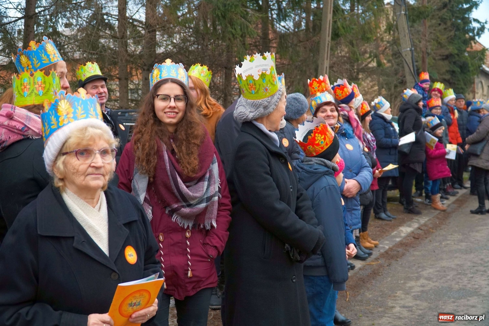 Zdjęcie w galerii na portalu naszraciborz.pl: Orszak Trzech Króli przeszedł przez Gamów [FOTO i WIDEO] wiadomości z regionu