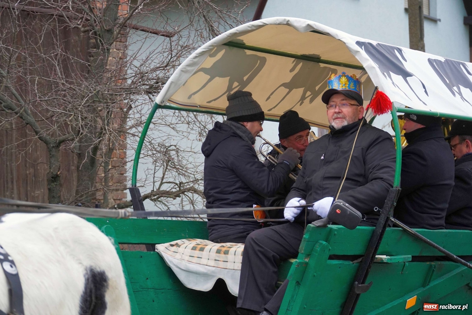 Zdjęcie w galerii na portalu naszraciborz.pl: Orszak Trzech Króli przeszedł przez Gamów [FOTO i WIDEO] wiadomości z regionu