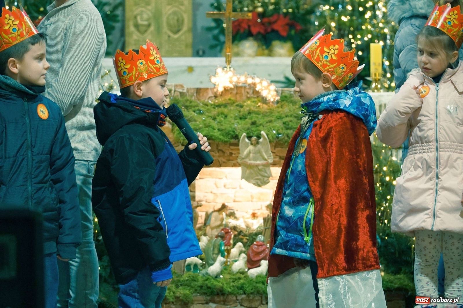 Zdjęcie w galerii na portalu naszraciborz.pl: Orszak Trzech Króli przeszedł przez Gamów [FOTO i WIDEO] wiadomości z regionu
