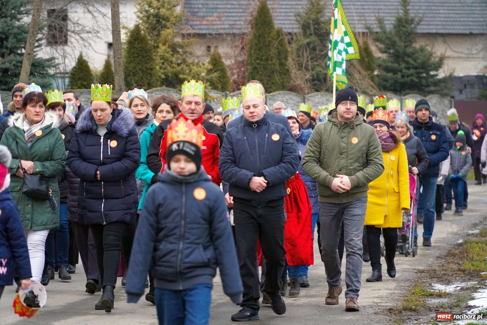 Zdjęcie w galerii na portalu naszraciborz.pl: Orszak Trzech Króli przeszedł przez Gamów [FOTO i WIDEO] wiadomości z regionu