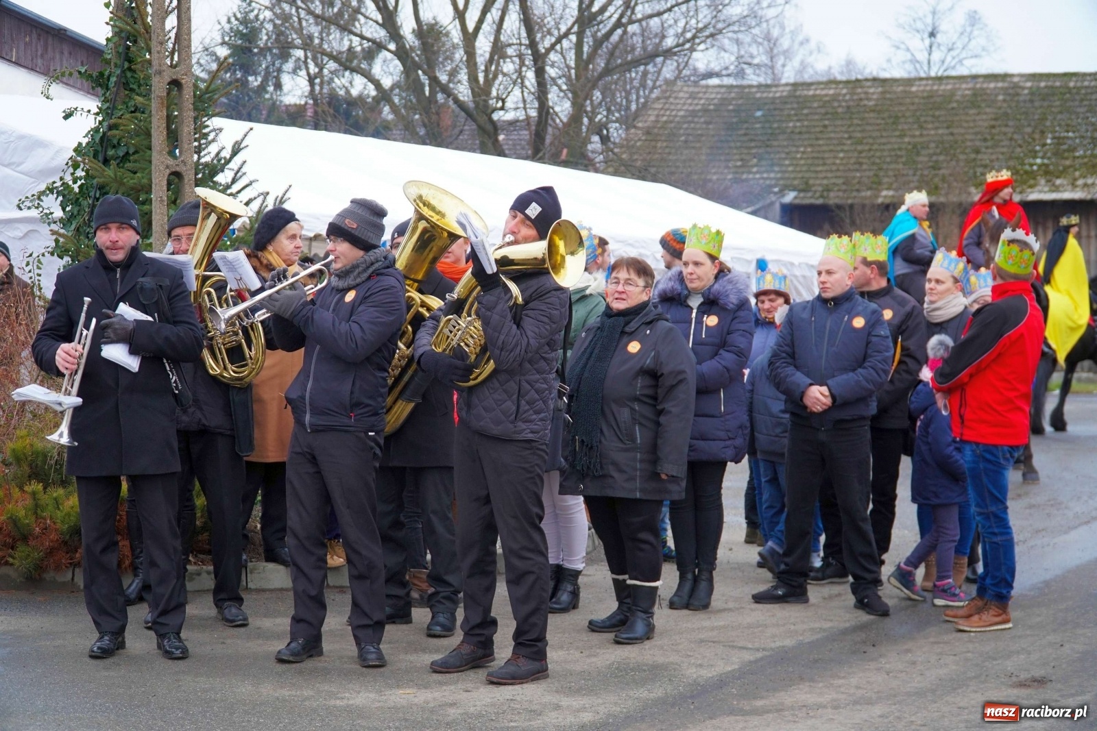 Zdjęcie w galerii na portalu naszraciborz.pl: Orszak Trzech Króli przeszedł przez Gamów [FOTO i WIDEO] wiadomości z regionu