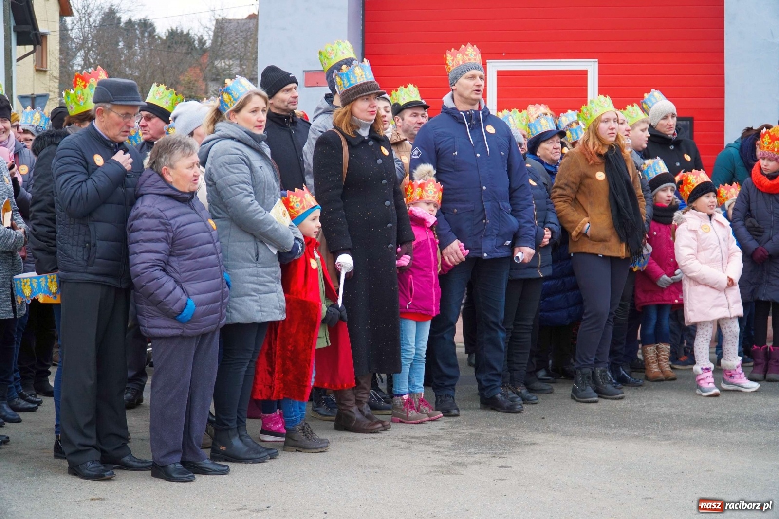 Zdjęcie w galerii na portalu naszraciborz.pl: Orszak Trzech Króli przeszedł przez Gamów [FOTO i WIDEO] wiadomości z regionu