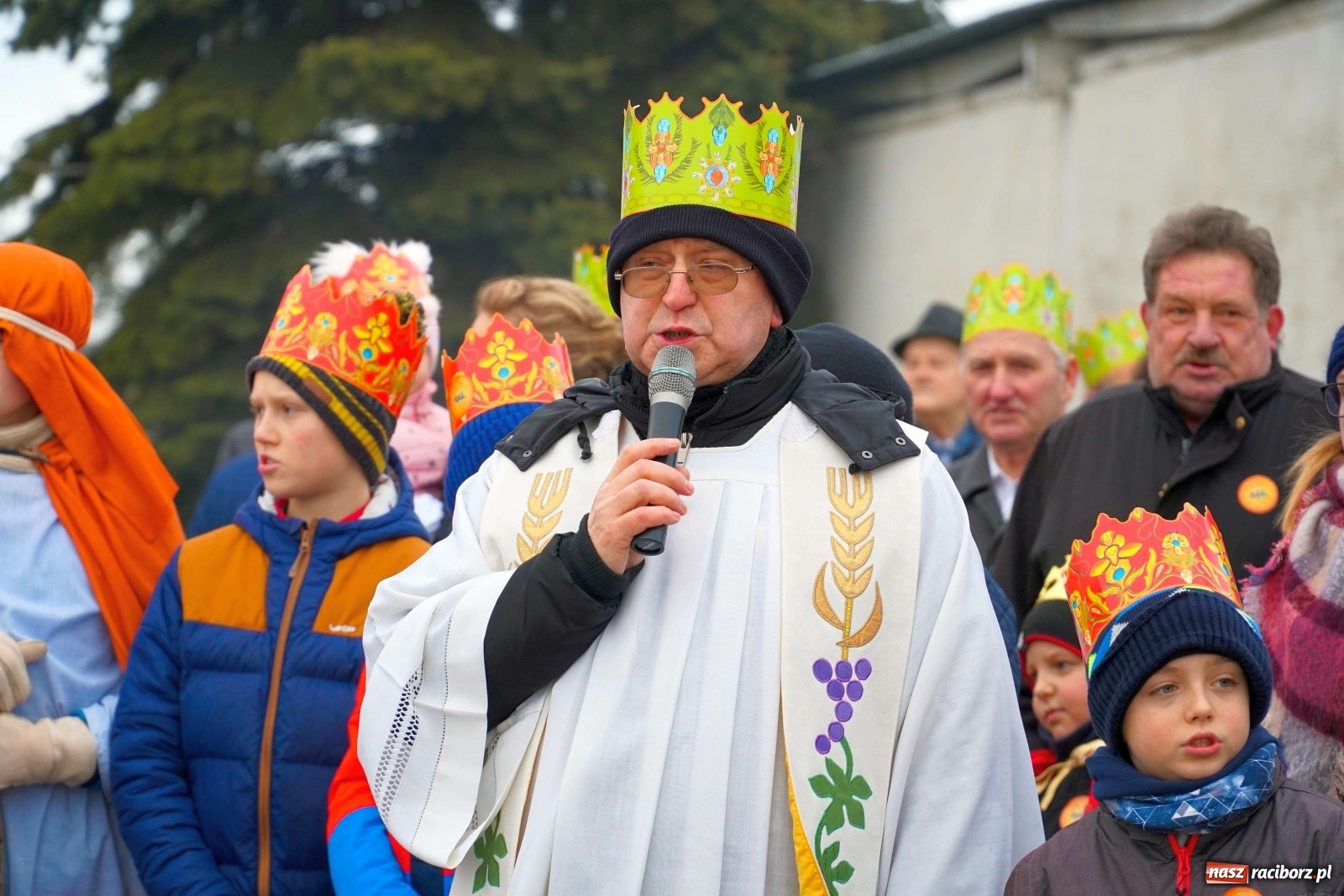 Zdjęcie w galerii na portalu naszraciborz.pl: Orszak Trzech Króli przeszedł przez Gamów [FOTO i WIDEO] wiadomości z regionu
