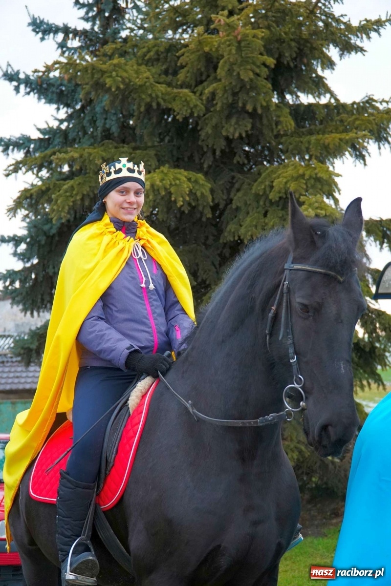 Zdjęcie w galerii na portalu naszraciborz.pl: Orszak Trzech Króli przeszedł przez Gamów [FOTO i WIDEO] wiadomości z regionu