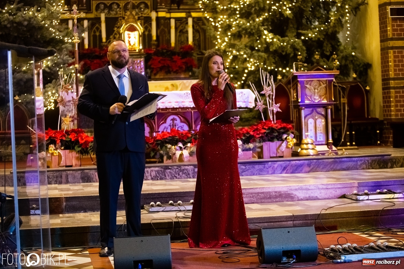 Zdjęcie w galerii na portalu naszraciborz.pl: Mirażowe kolędowanie w kościele na Starej Wsi [FOTO] wiadomości z regionu