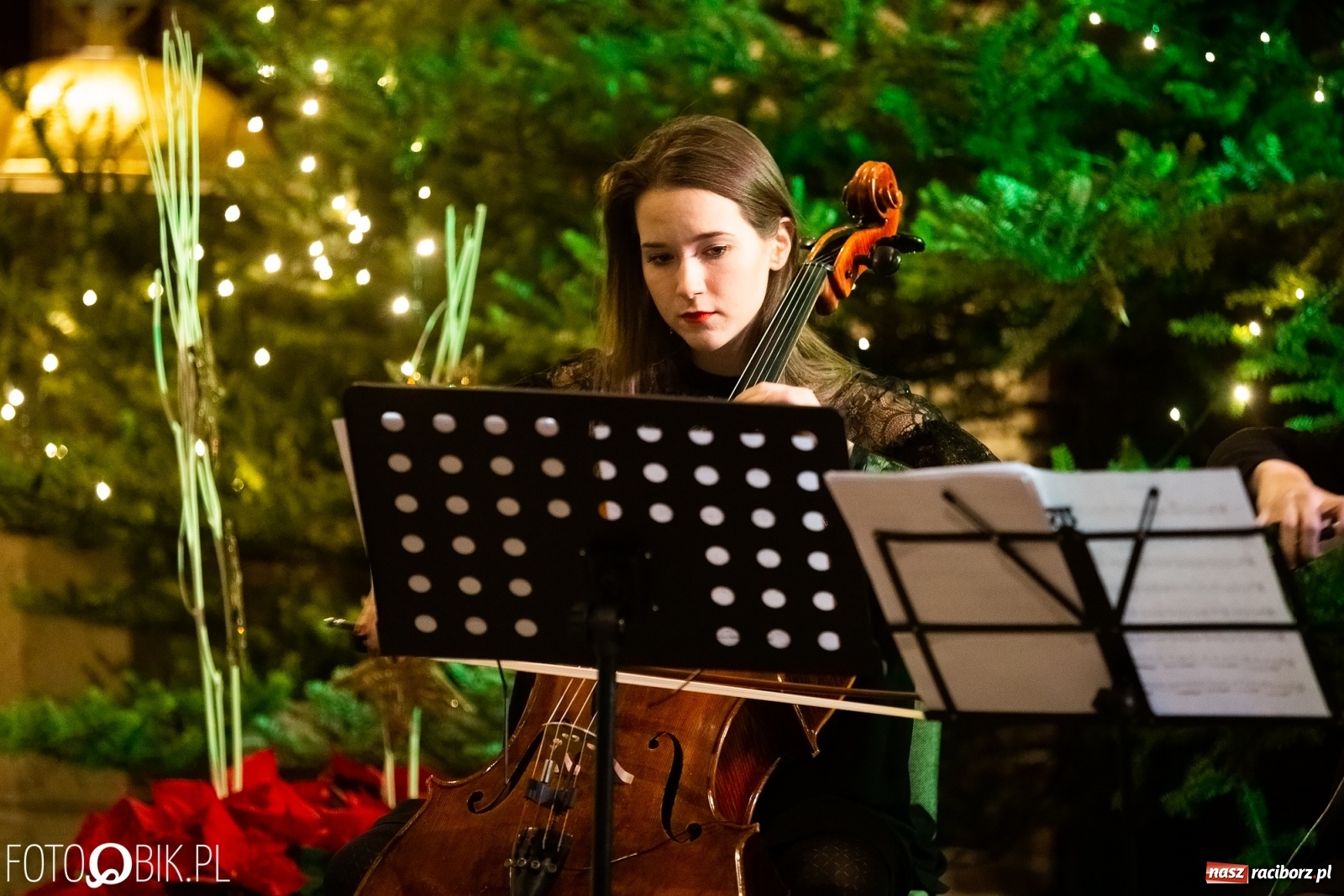 Zdjęcie w galerii na portalu naszraciborz.pl: Mirażowe kolędowanie w kościele na Starej Wsi [FOTO] wiadomości z regionu
