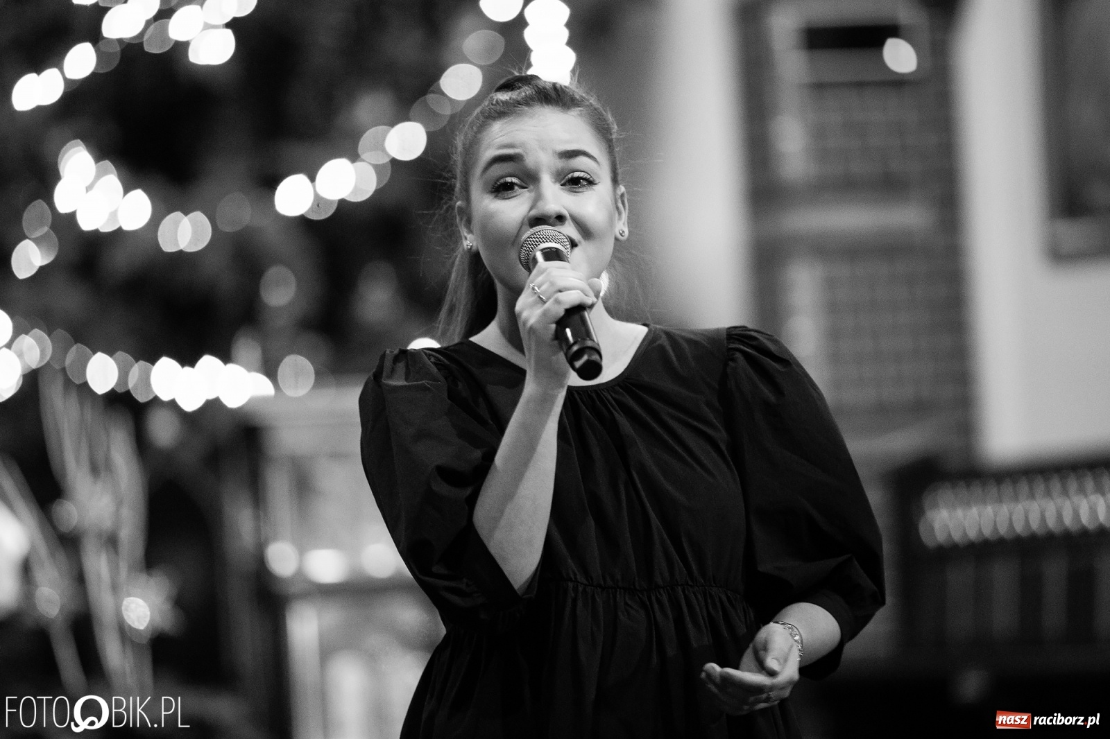 Zdjęcie w galerii na portalu naszraciborz.pl: Mirażowe kolędowanie w kościele na Starej Wsi [FOTO] wiadomości z regionu