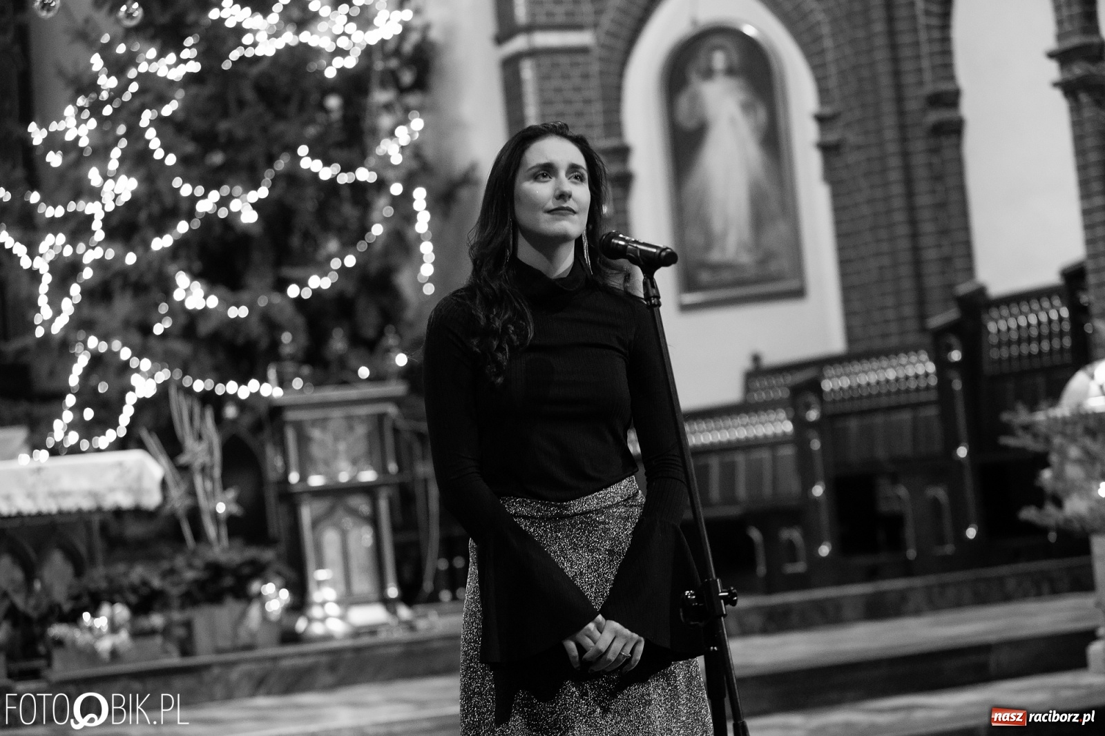 Zdjęcie w galerii na portalu naszraciborz.pl: Mirażowe kolędowanie w kościele na Starej Wsi [FOTO] wiadomości z regionu