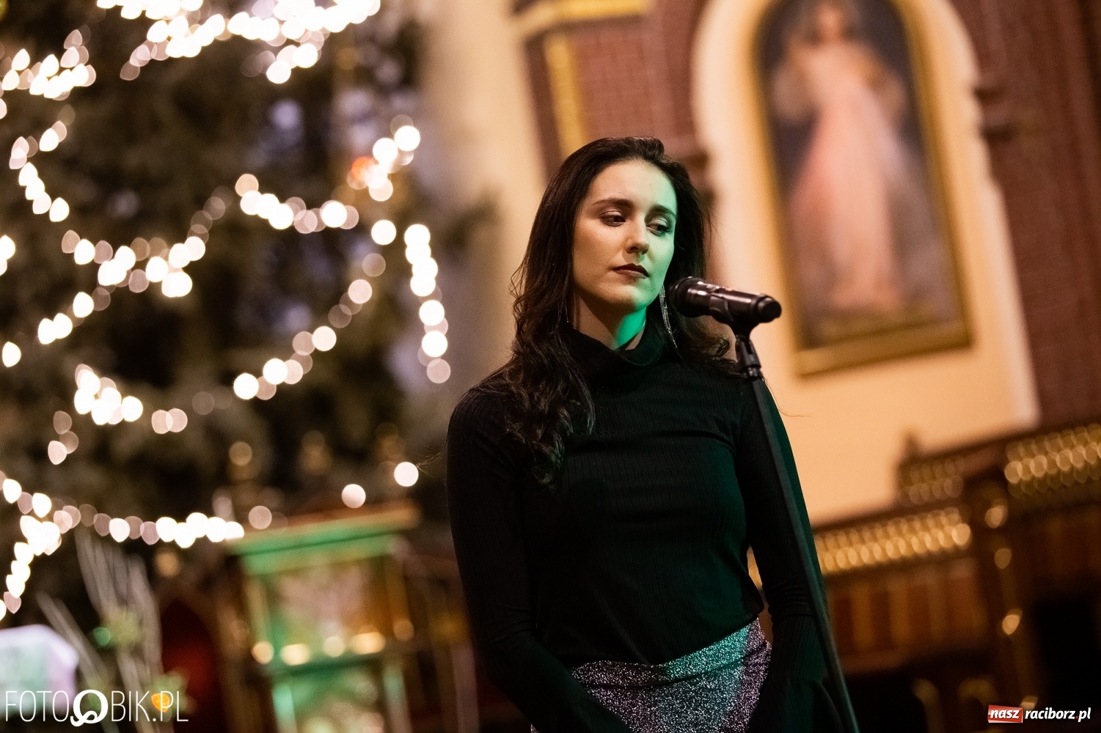 Zdjęcie w galerii na portalu naszraciborz.pl: Mirażowe kolędowanie w kościele na Starej Wsi [FOTO] wiadomości z regionu