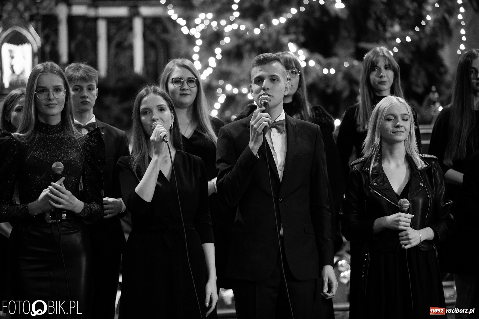 Zdjęcie w galerii na portalu naszraciborz.pl: Mirażowe kolędowanie w kościele na Starej Wsi [FOTO] wiadomości z regionu