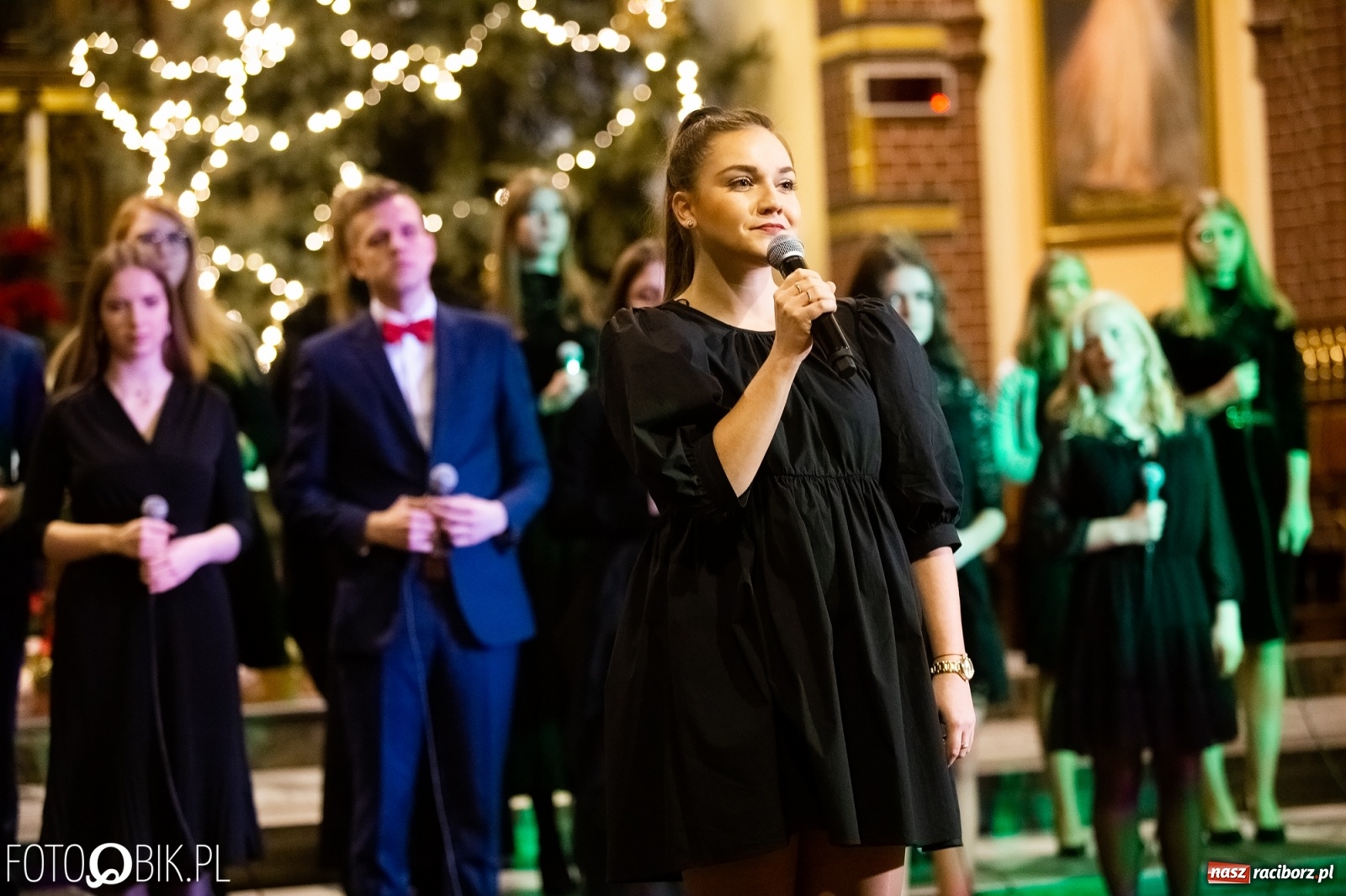 Zdjęcie w galerii na portalu naszraciborz.pl: Mirażowe kolędowanie w kościele na Starej Wsi [FOTO] wiadomości z regionu