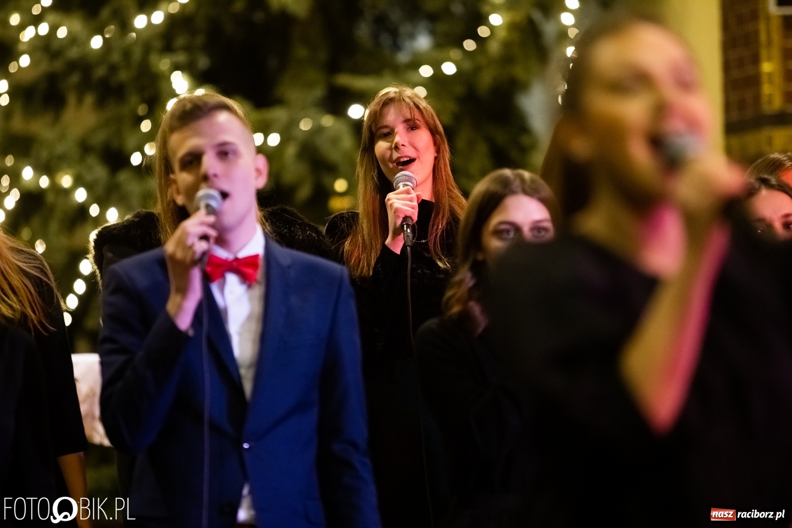 Zdjęcie w galerii na portalu naszraciborz.pl: Mirażowe kolędowanie w kościele na Starej Wsi [FOTO] wiadomości z regionu
