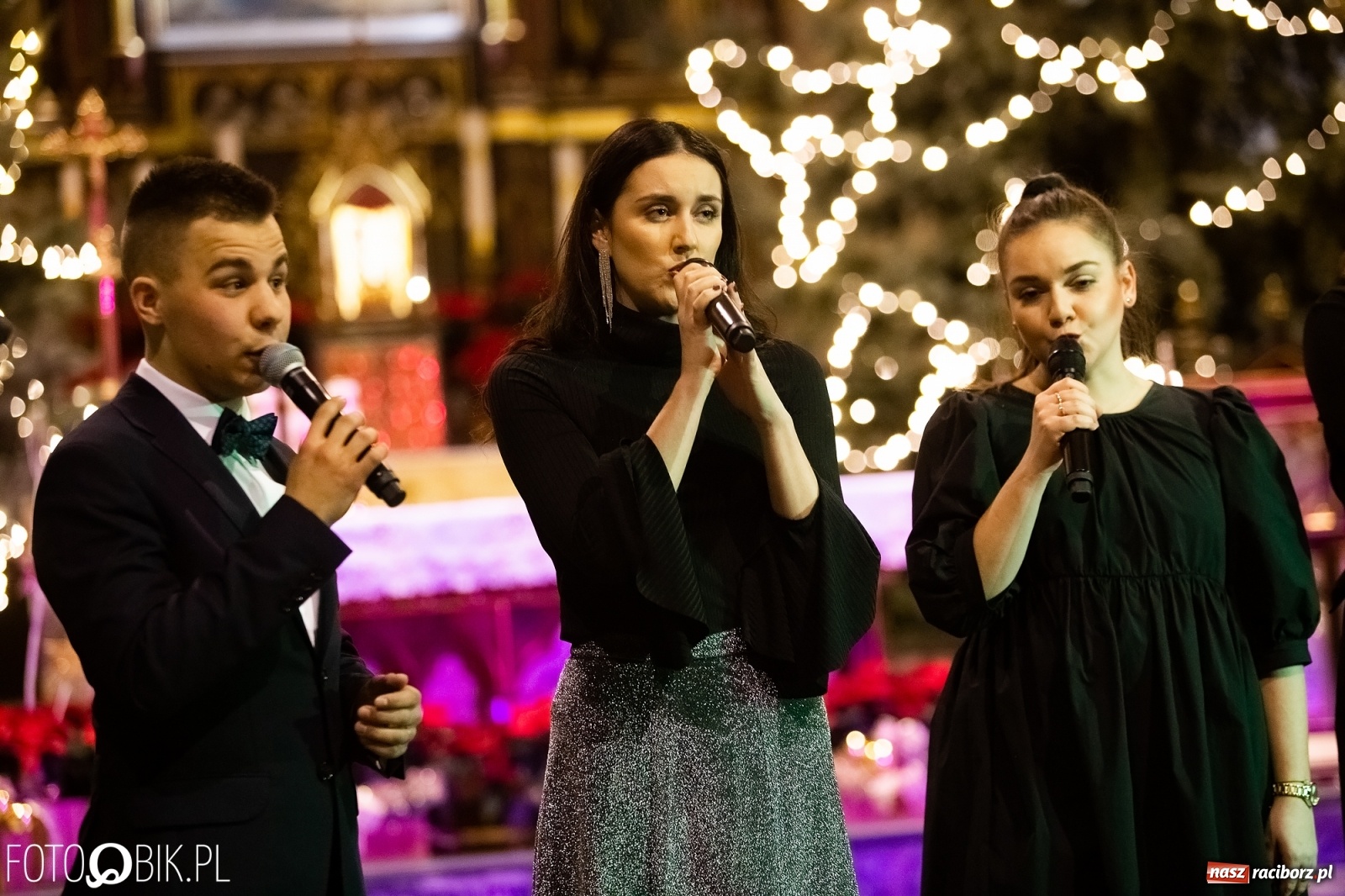 Zdjęcie w galerii na portalu naszraciborz.pl: Mirażowe kolędowanie w kościele na Starej Wsi [FOTO] wiadomości z regionu