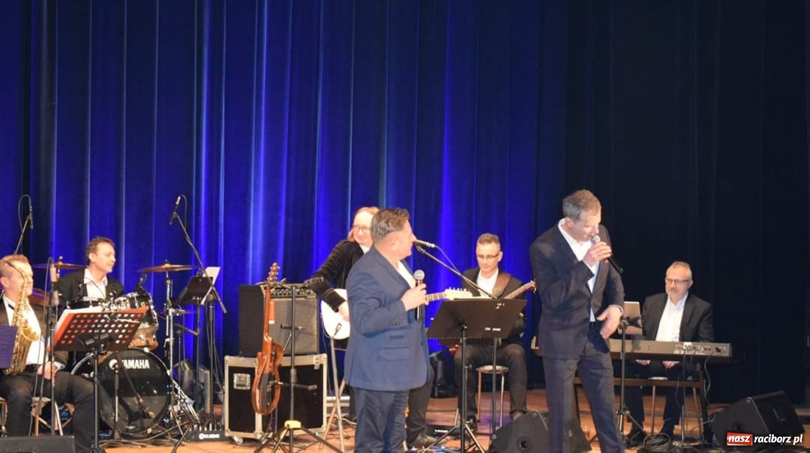 Zdjęcie w galerii na portalu naszraciborz.pl: Kuźnia Kultury przywitała Nowy Rok z humorem [FOTO i WIDEO] wiadomości z regionu