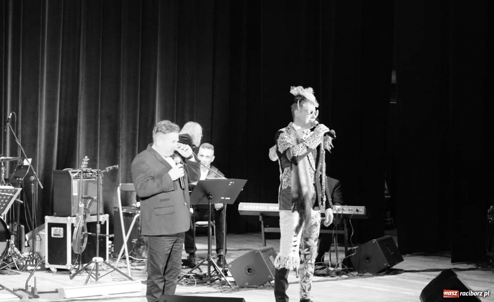 Zdjęcie w galerii na portalu naszraciborz.pl: Kuźnia Kultury przywitała Nowy Rok z humorem [FOTO i WIDEO] wiadomości z regionu