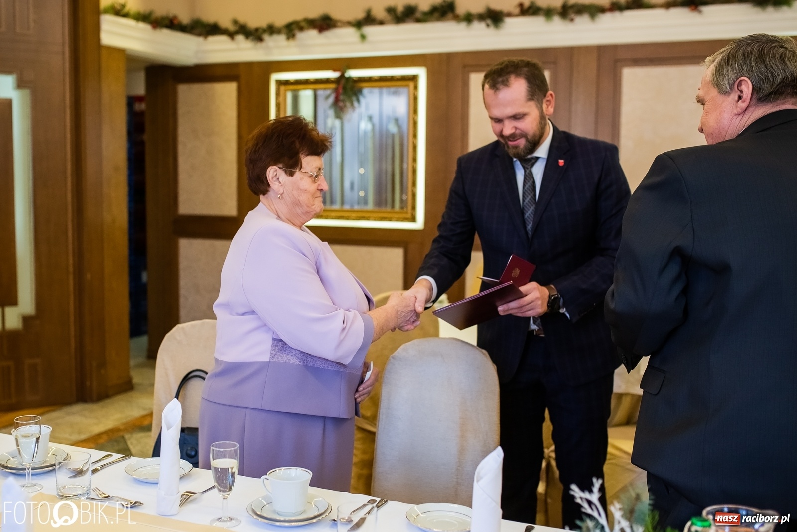 Zdjęcie w galerii na portalu naszraciborz.pl: Pokochać to nie sztuka. Sztuką jest wytrwać w tej miłości. Złote gody w Krzanowicach [FOTO i WIDEO] wiadomości z regionu