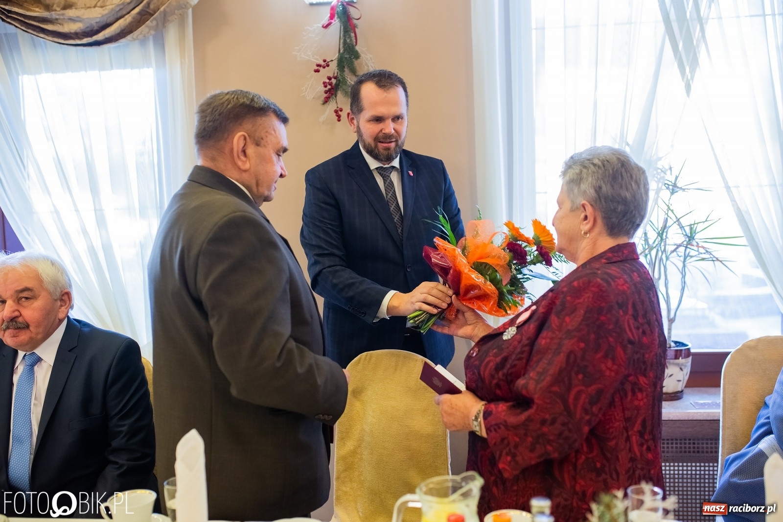 Zdjęcie w galerii na portalu naszraciborz.pl: Pokochać to nie sztuka. Sztuką jest wytrwać w tej miłości. Złote gody w Krzanowicach [FOTO i WIDEO] wiadomości z regionu