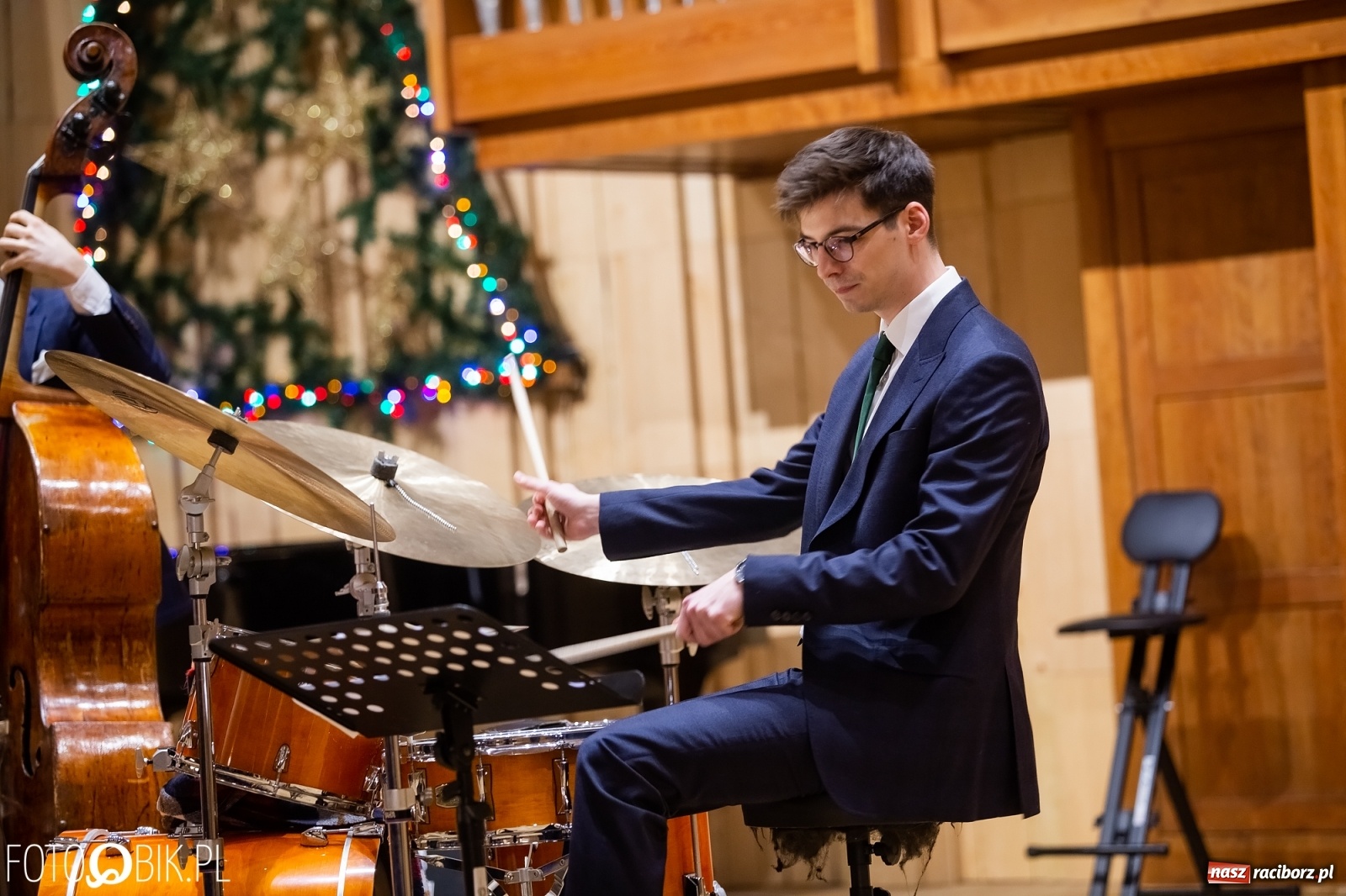 Zdjęcie w galerii na portalu naszraciborz.pl: Koncert Judyty Pisarczyk i wystawa fotograficzna Magia Światła wiadomości z regionu