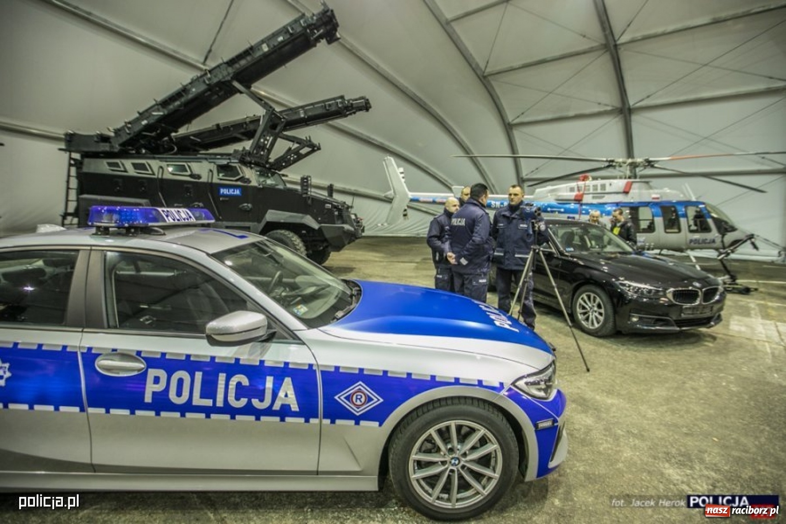 Zdjęcie w galerii na portalu naszraciborz.pl: Polska policja chwali się nowoczesnym sprzętem [FOTO i WIDEO] wiadomości z regionu