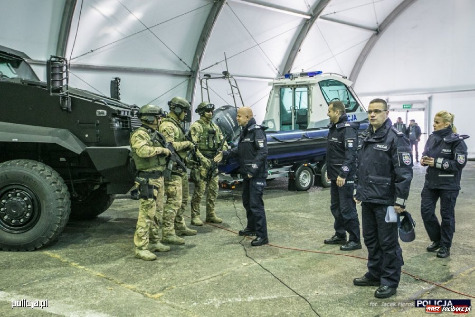 Zdjęcie w galerii na portalu naszraciborz.pl: Polska policja chwali się nowoczesnym sprzętem [FOTO i WIDEO] wiadomości z regionu