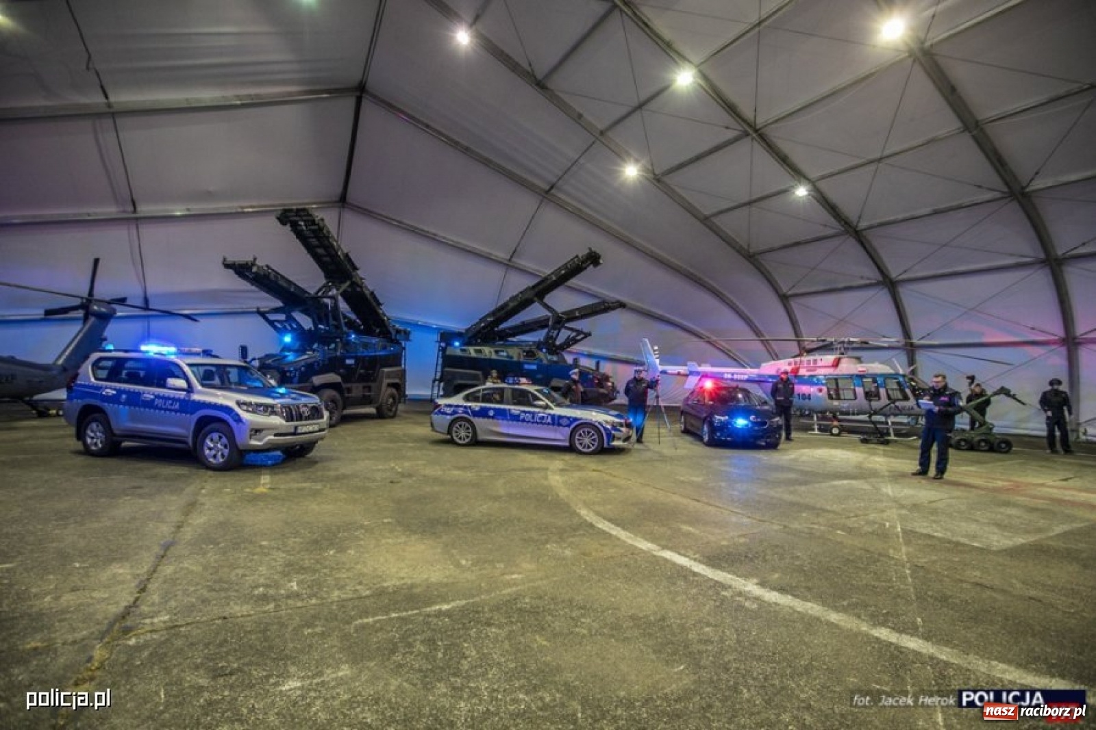 Zdjęcie w galerii na portalu naszraciborz.pl: Polska policja chwali się nowoczesnym sprzętem [FOTO i WIDEO] wiadomości z regionu