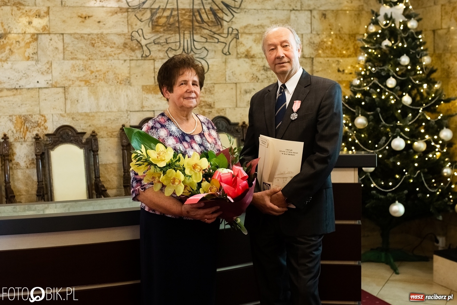Zdjęcie w galerii na portalu naszraciborz.pl: Pół wieku razem. Złote gody w raciborskim USC [FOTO i WIDEO] wiadomości z regionu