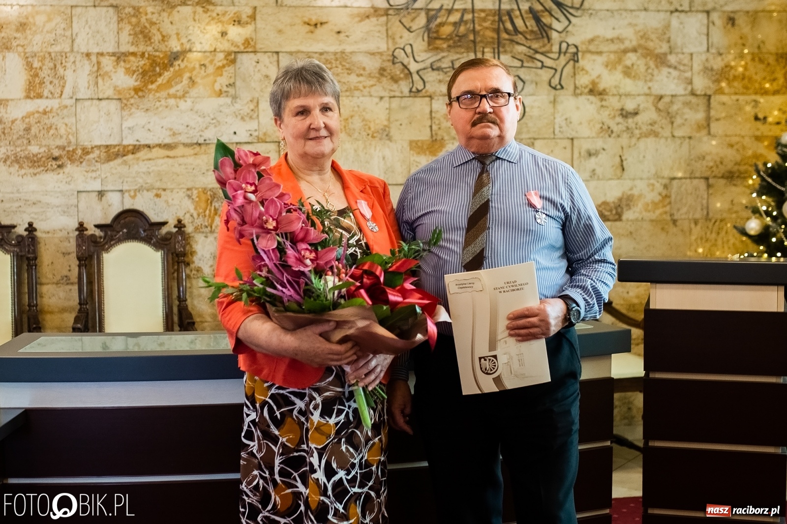 Zdjęcie w galerii na portalu naszraciborz.pl: Pół wieku razem. Złote gody w raciborskim USC [FOTO i WIDEO] wiadomości z regionu