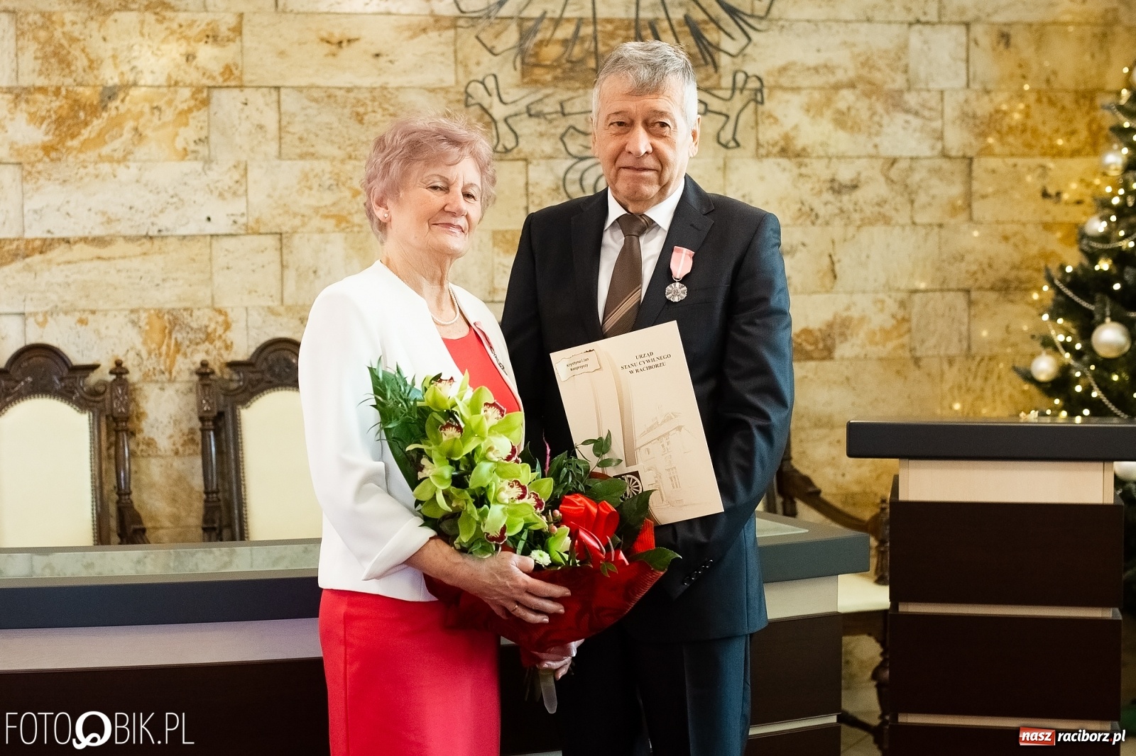 Zdjęcie w galerii na portalu naszraciborz.pl: Pół wieku razem. Złote gody w raciborskim USC [FOTO i WIDEO] wiadomości z regionu
