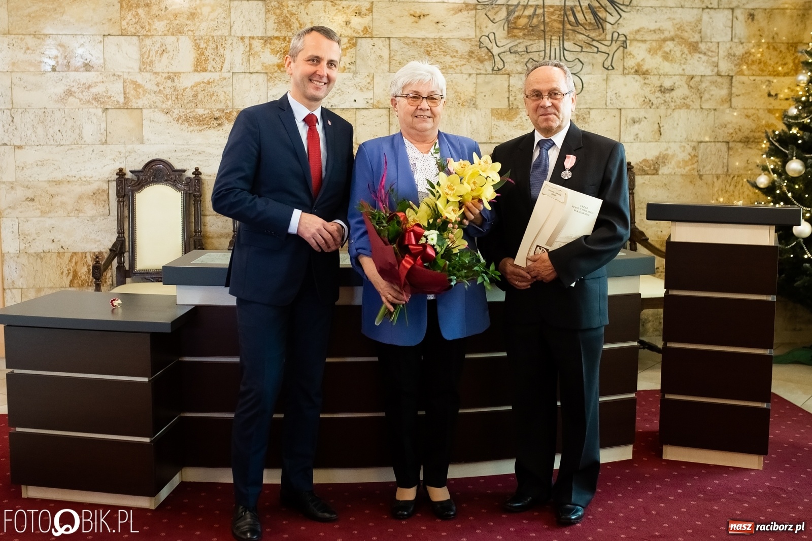 Zdjęcie w galerii na portalu naszraciborz.pl: Pół wieku razem. Złote gody w raciborskim USC [FOTO i WIDEO] wiadomości z regionu