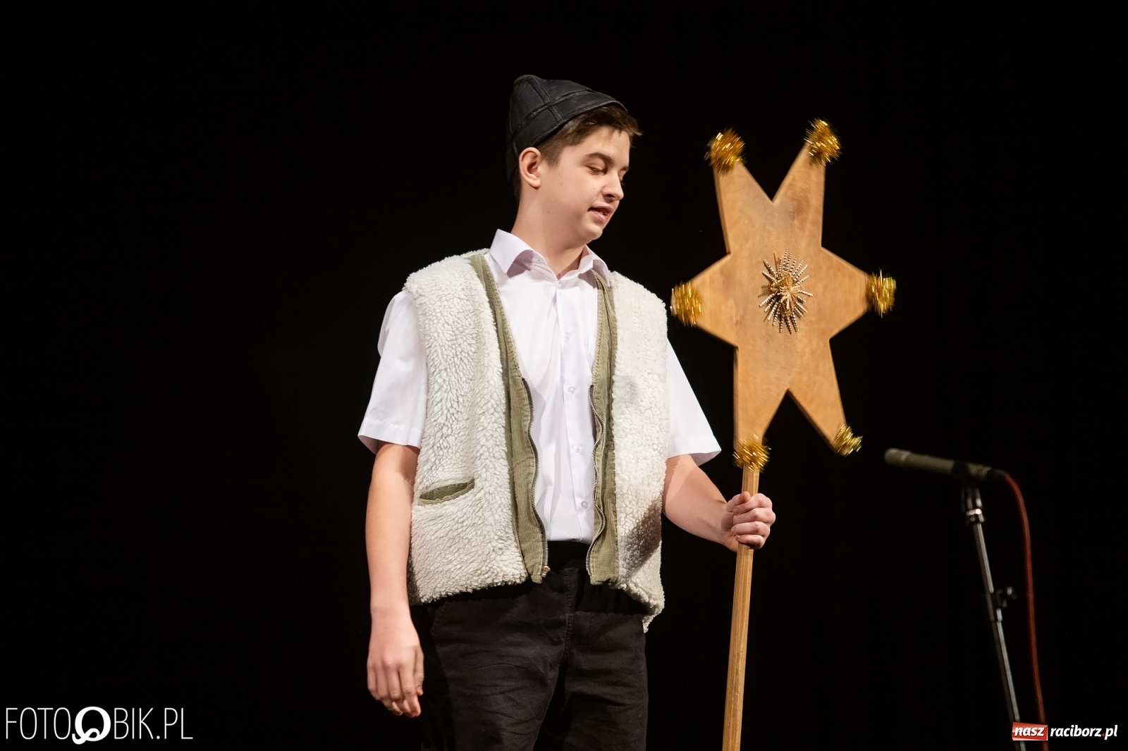Zdjęcie w galerii na portalu naszraciborz.pl:  Powiatowy Przegląd Widowisk Bożonarodzeniowych w RCK wiadomości z regionu