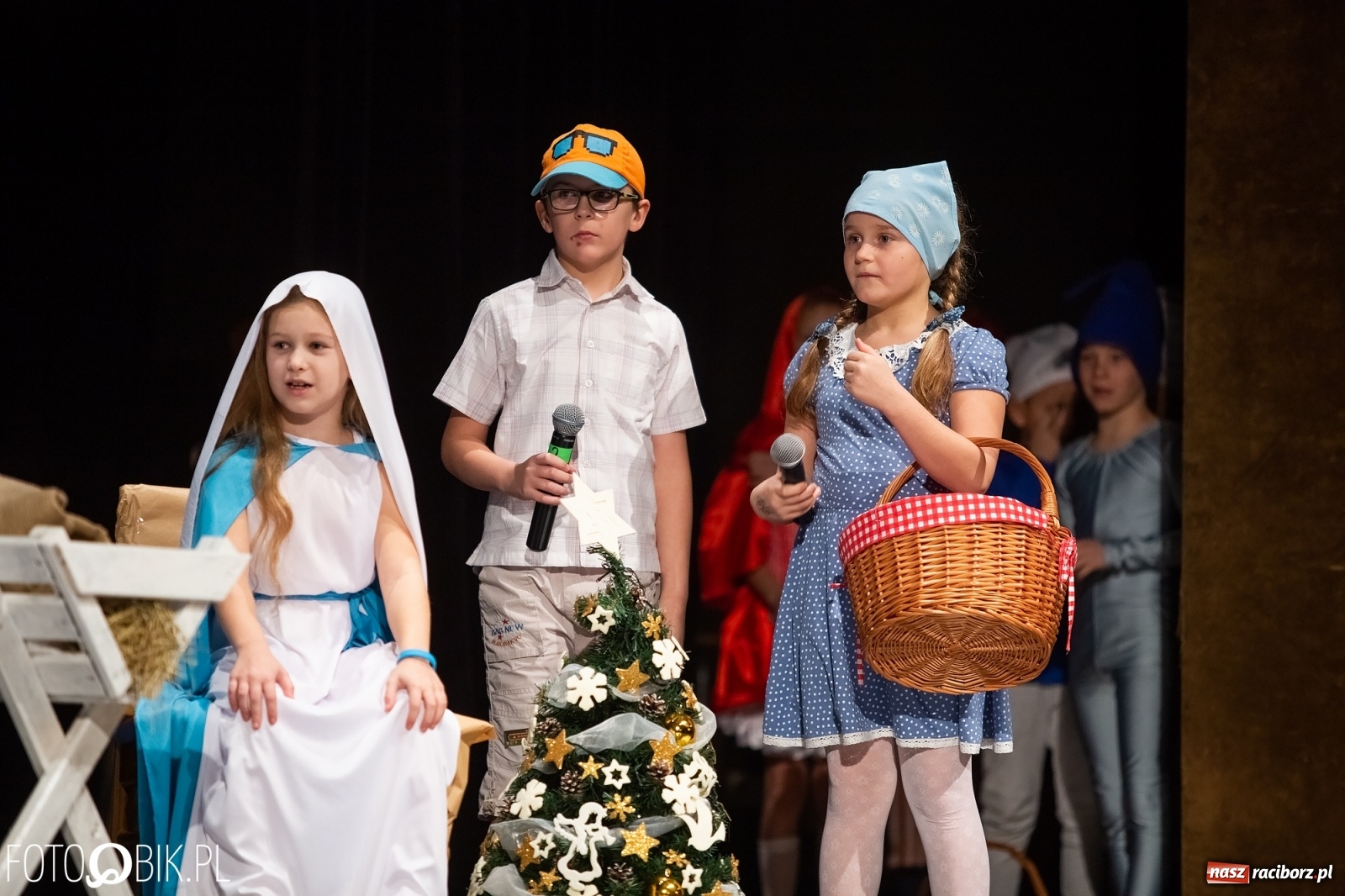 Zdjęcie w galerii na portalu naszraciborz.pl:  Powiatowy Przegląd Widowisk Bożonarodzeniowych w RCK wiadomości z regionu