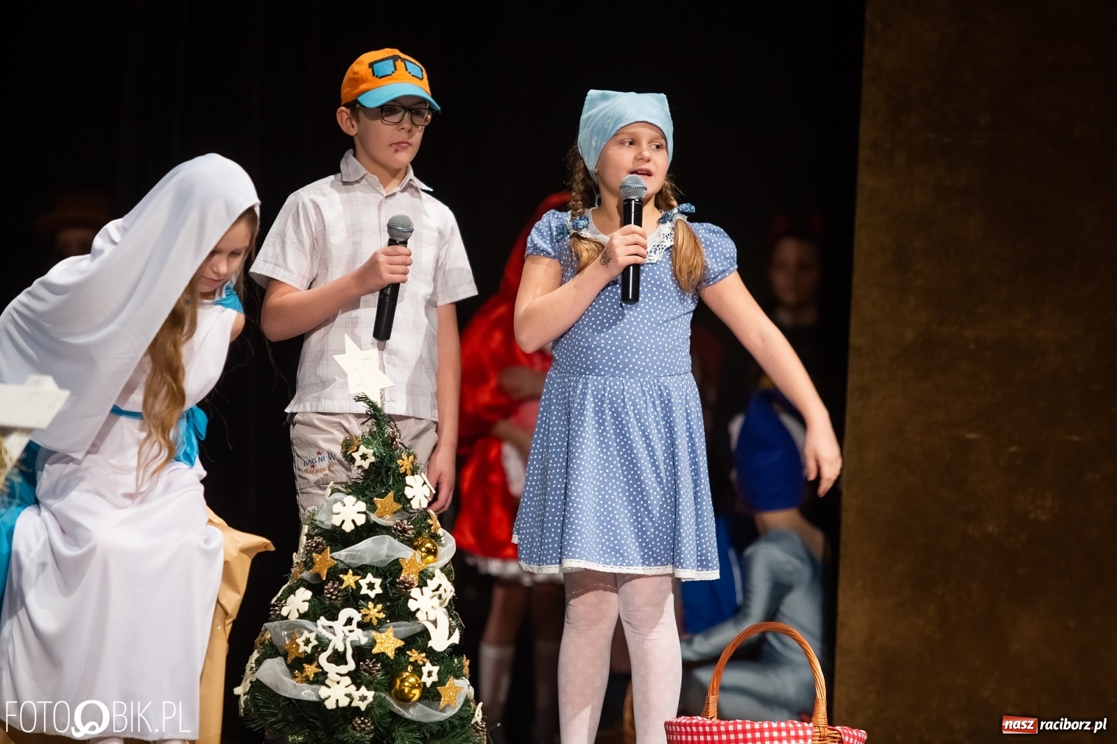 Zdjęcie w galerii na portalu naszraciborz.pl:  Powiatowy Przegląd Widowisk Bożonarodzeniowych w RCK wiadomości z regionu