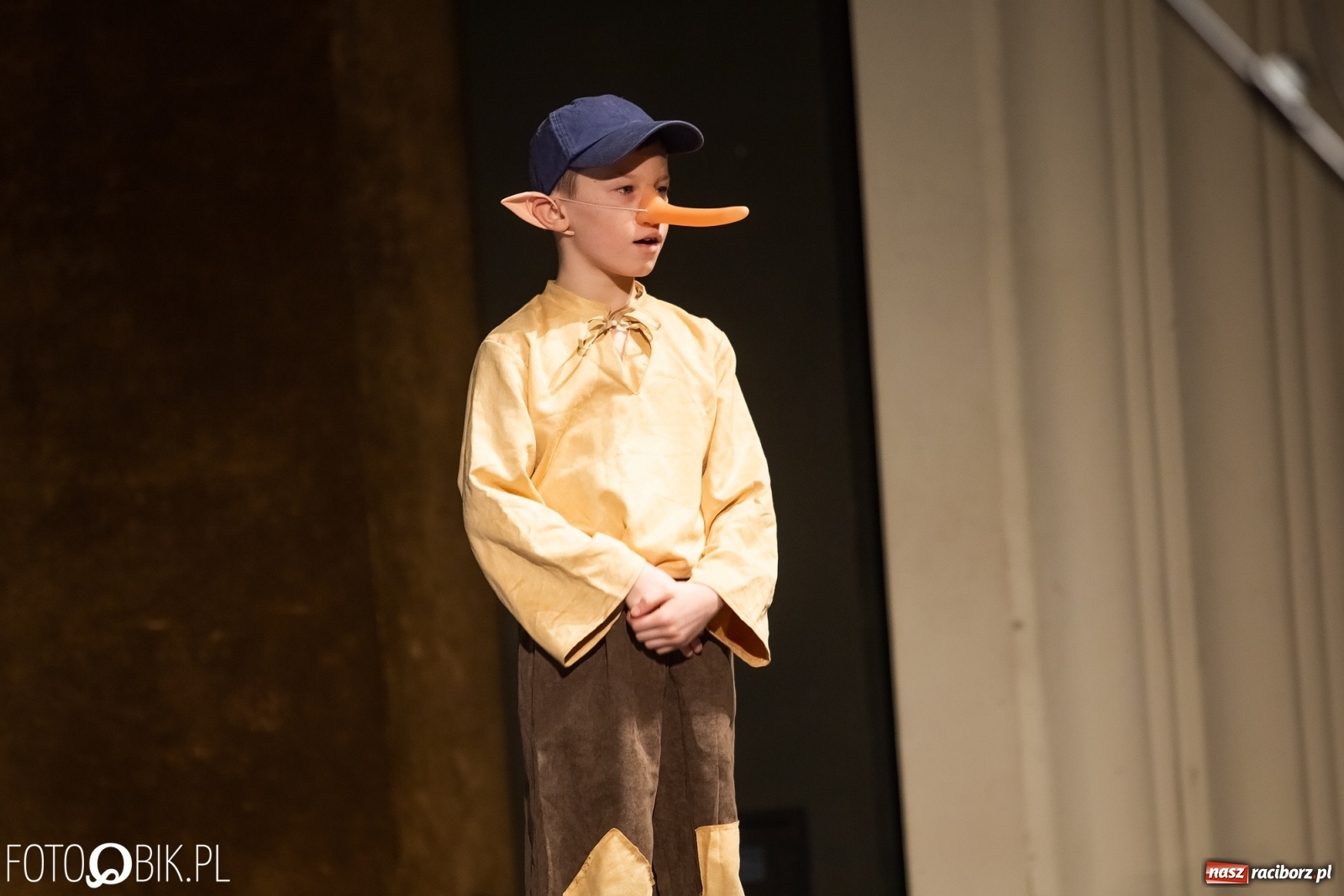 Zdjęcie w galerii na portalu naszraciborz.pl:  Powiatowy Przegląd Widowisk Bożonarodzeniowych w RCK wiadomości z regionu