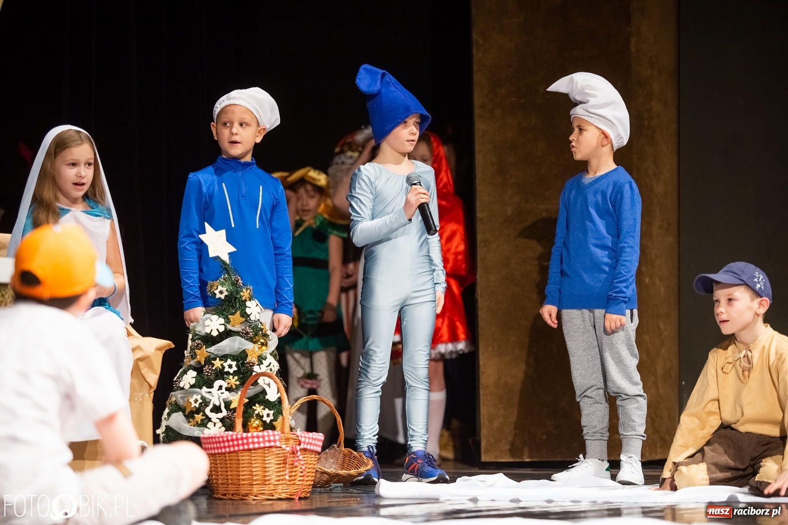 Zdjęcie w galerii na portalu naszraciborz.pl:  Powiatowy Przegląd Widowisk Bożonarodzeniowych w RCK wiadomości z regionu